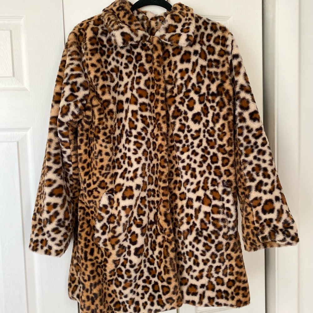 Leopard Print Teddy Jacket in Brown
